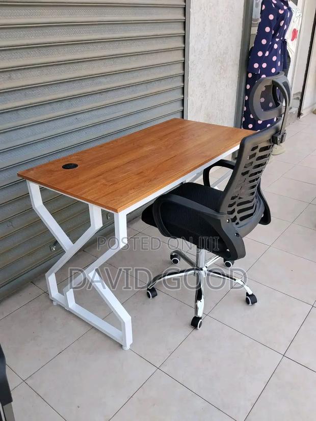 Executive Office Table and a Chair - thumbnail 2