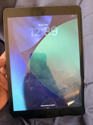 Apple iPad 10.2 (2021) 64 GB Gray