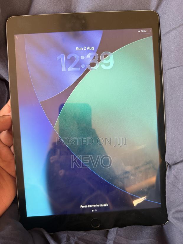 Apple iPad 10.2 (2021) 64 GB Gray - thumbnail 2