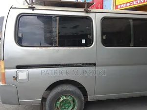 Nissan Caravan (Urvan) 2008 Silver