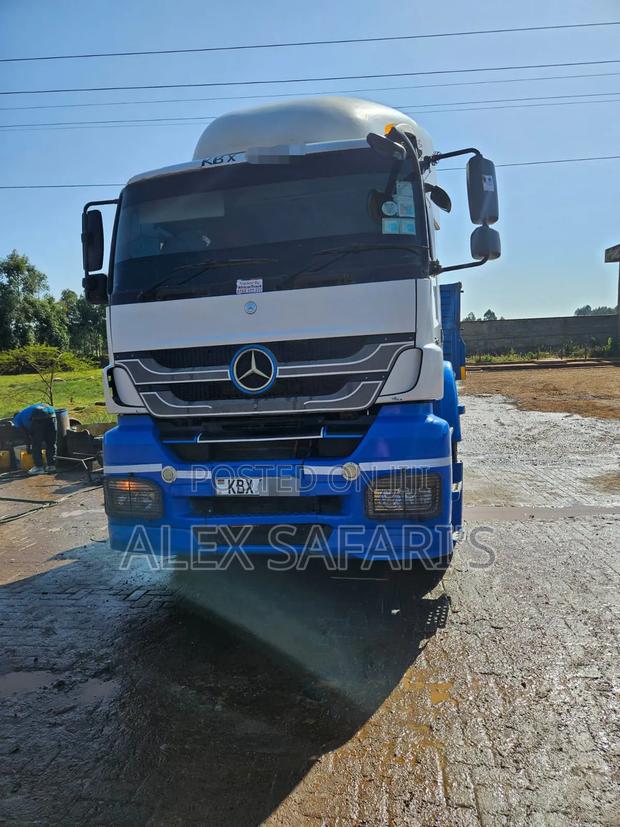 Axor 2543 Mp3 With Bhachu 40ft Flatbed Trailer and All New Tires
