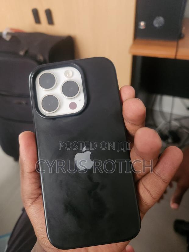 Apple iPhone 15 Pro 256 GB White - thumbnail 2