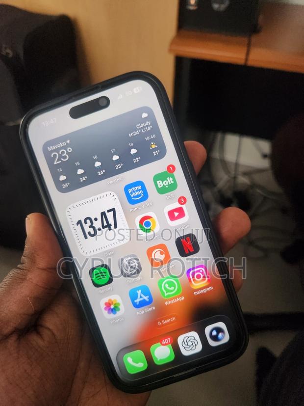 Apple iPhone 15 Pro 256 GB White - main view
