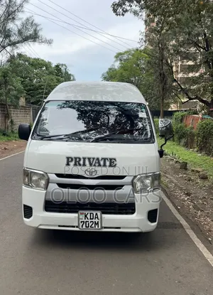 Toyota HiAce 2014 White