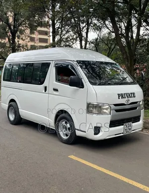 Toyota HiAce 2014 White