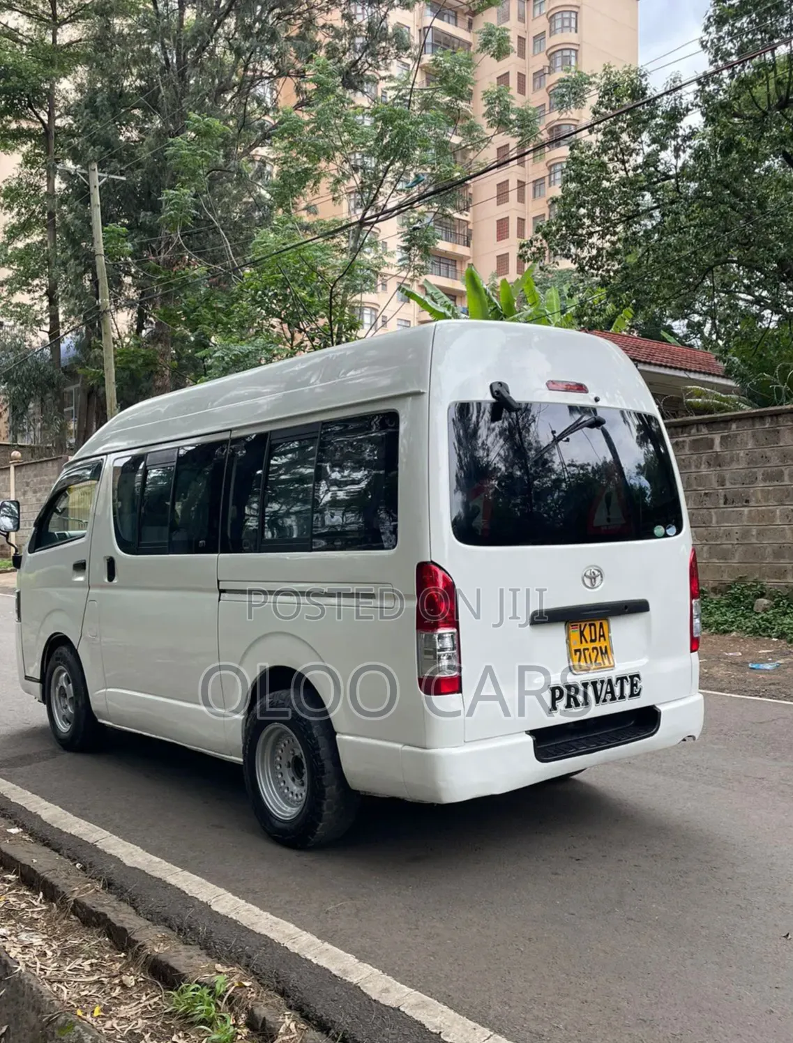 Toyota HiAce 2014 White