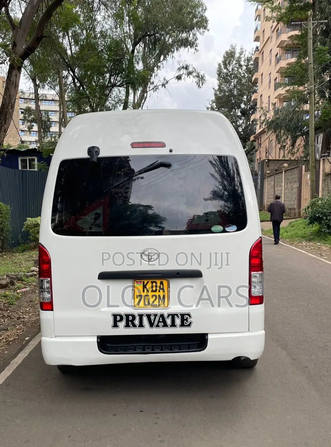 Toyota HiAce 2014 White