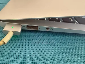 Laptop Apple MacBook Air 2013 8GB AMD Ryzen 3 SSD 256GB