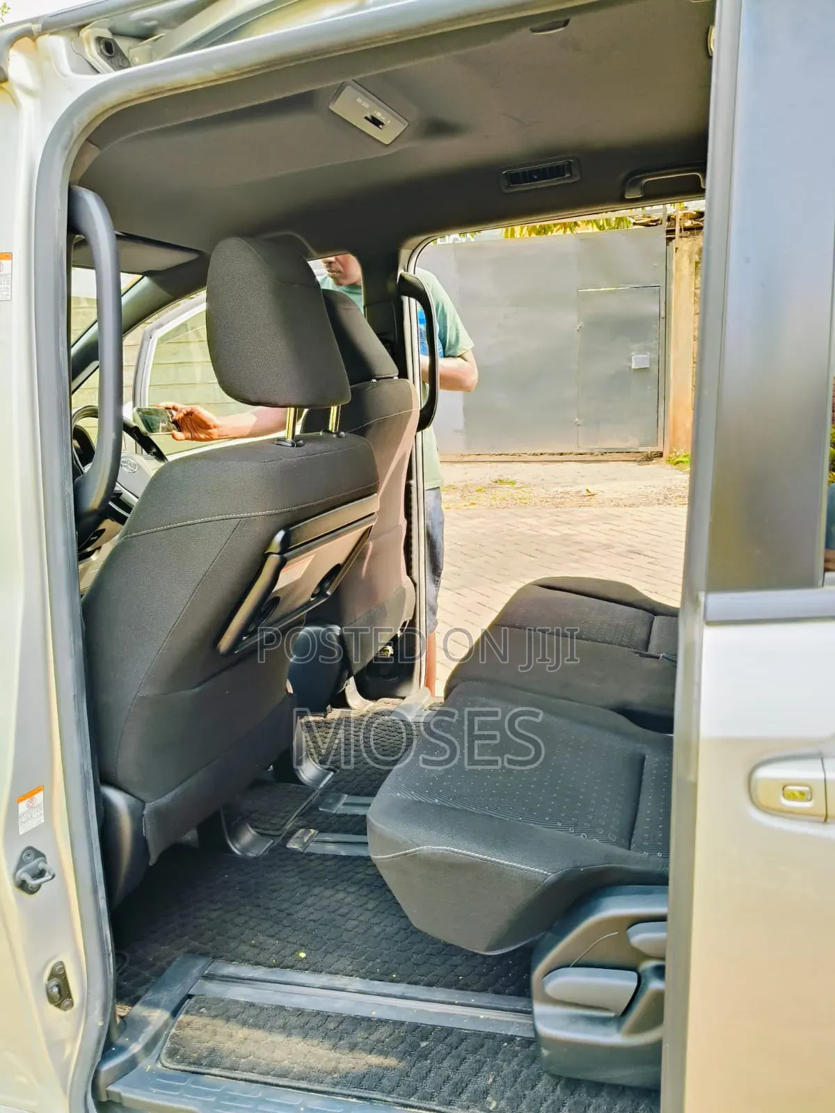 Toyota Noah 2019 Silver