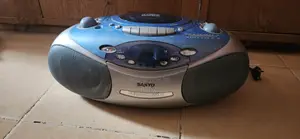 ​Classic Sanyo Portable Stereo Radio CD Player