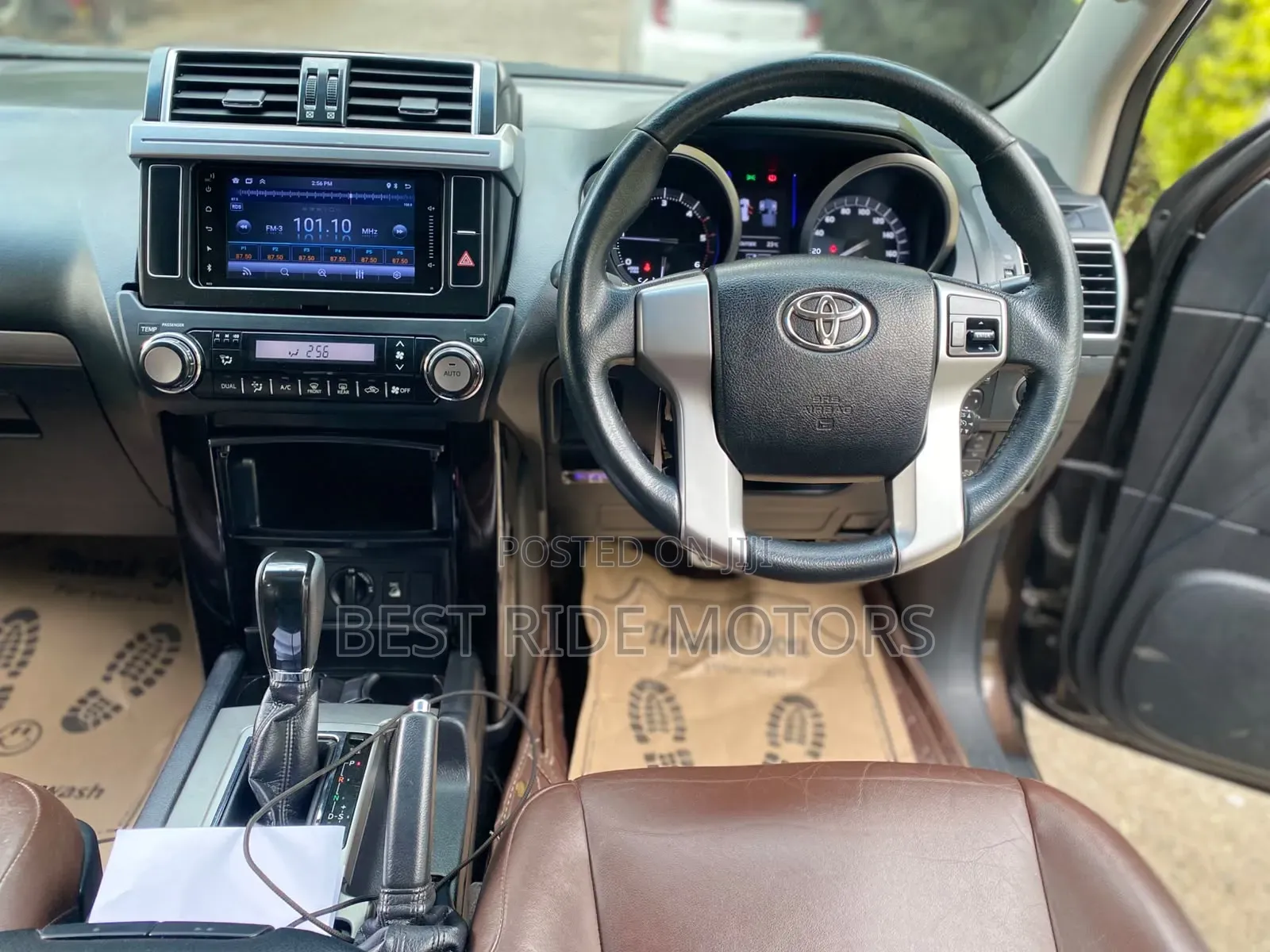 Toyota Land Cruiser Prado 2.8 2017 Brown