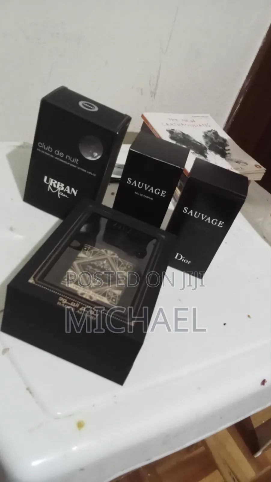 Smell Like a God,rule Like a King. Sensational Scents