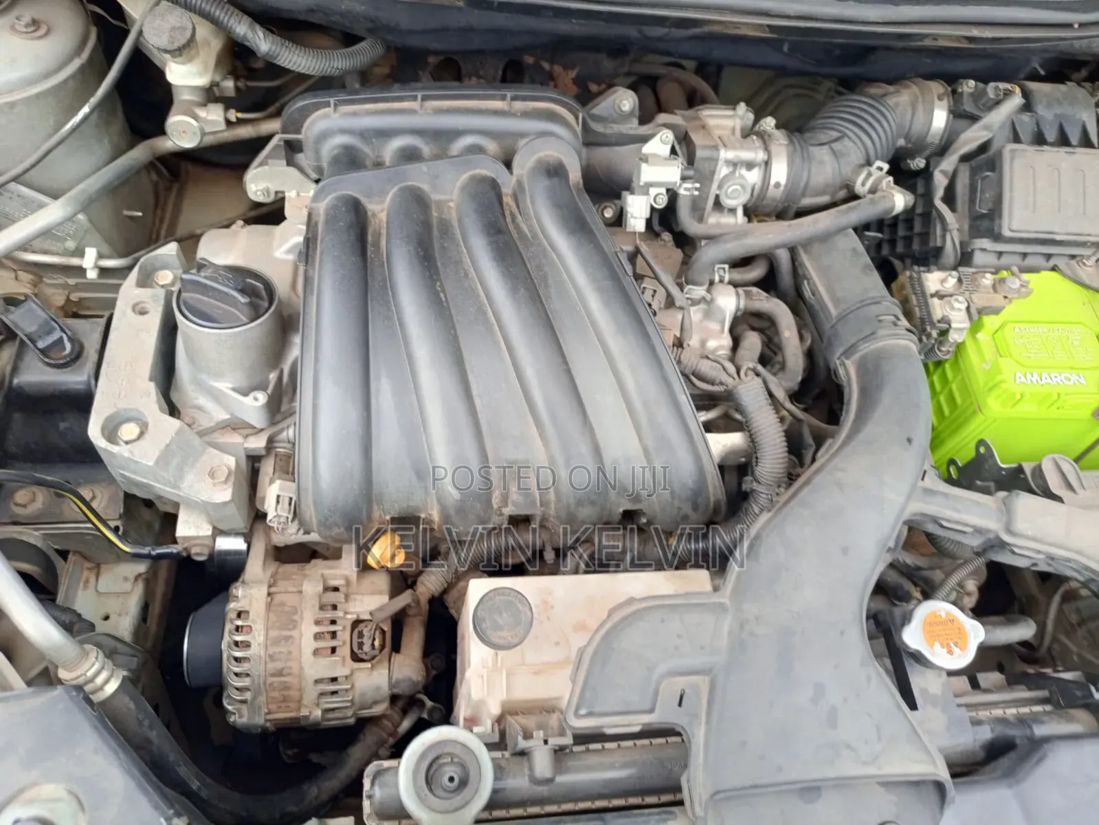 Nissan Tiida 2011 Silver