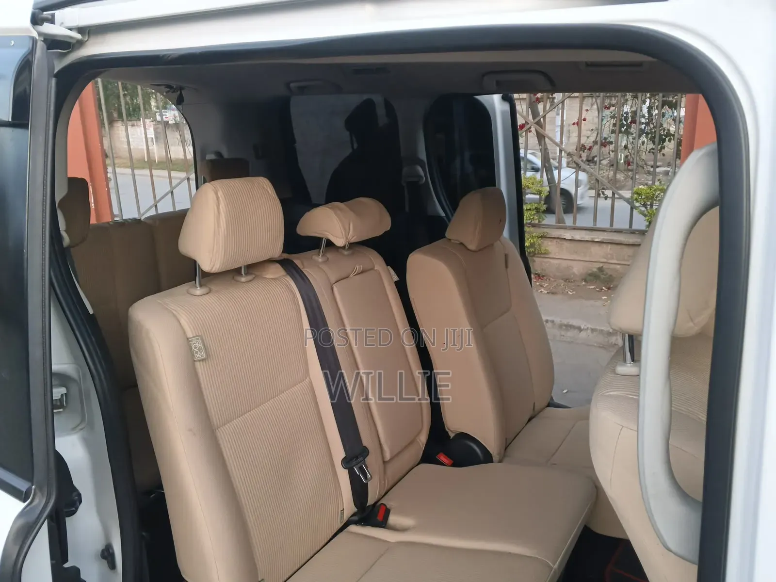 Toyota Noah 2017 White