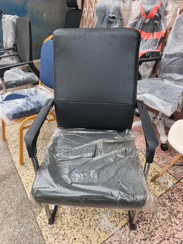 Black Imported Executive Visitors/ Boardroom Chair