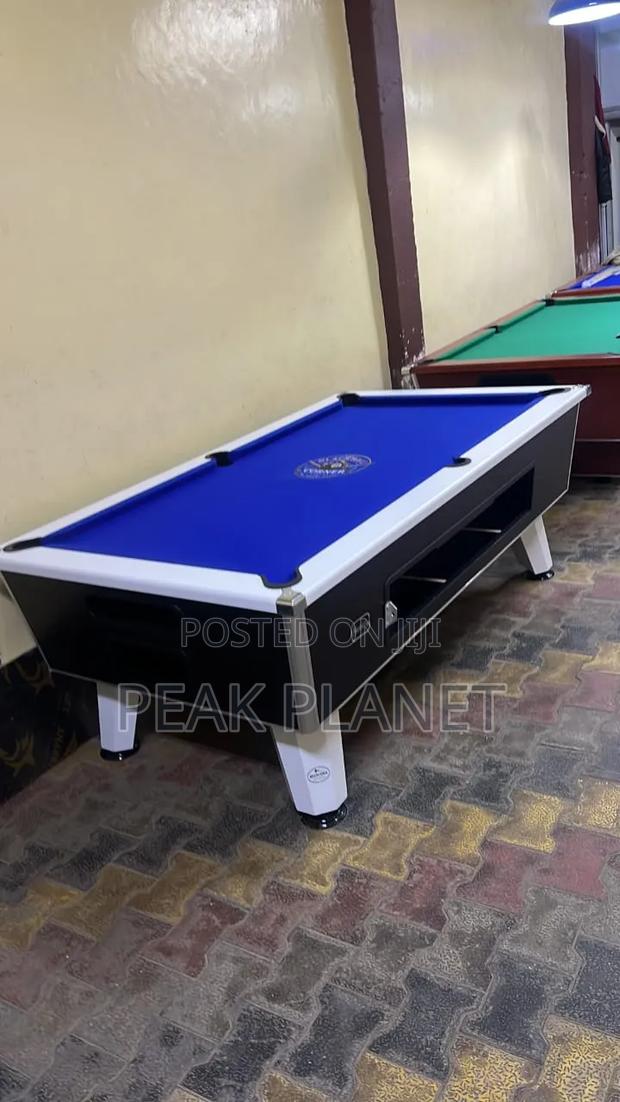 Premium South One Pool Table – Luxury Billiards Table