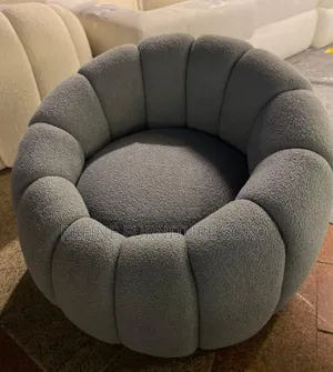 LOVE YOUR QUEEN Surprise Her With This