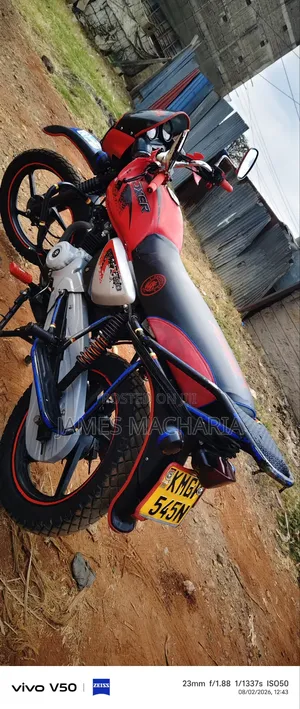 Bajaj Boxer 150 UG 2025 Red