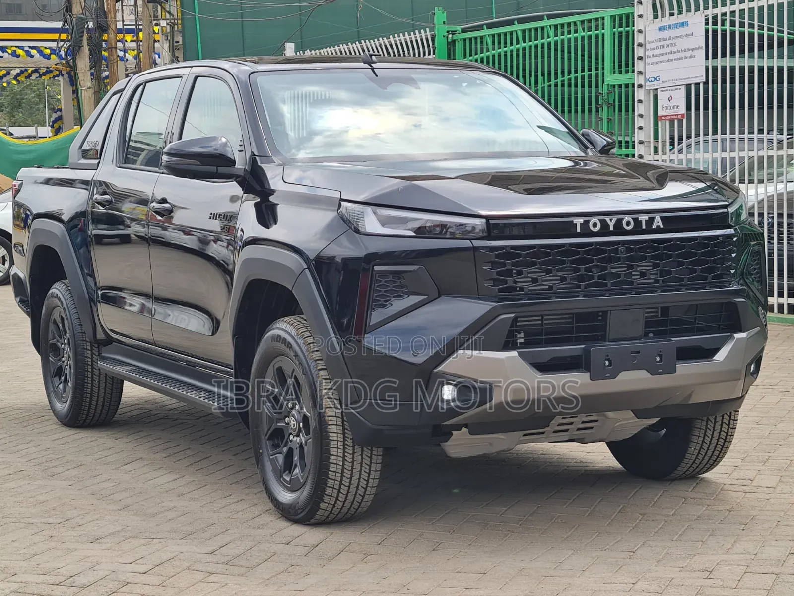 New Toyota Hilux 2026 Black