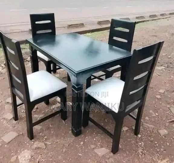 Dining Table 4 Seater - thumbnail 3