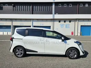 Toyota Sienta 2019 White