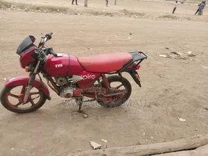 TVS HLX 125 2025 Red