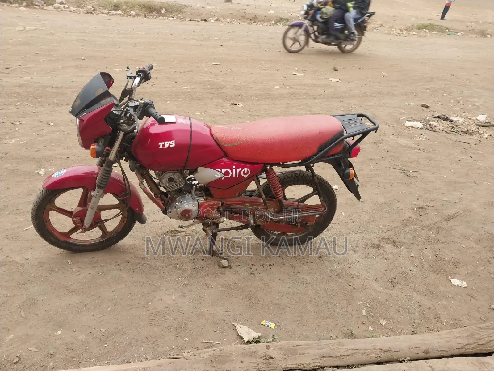 TVS HLX 125 2025 Red
