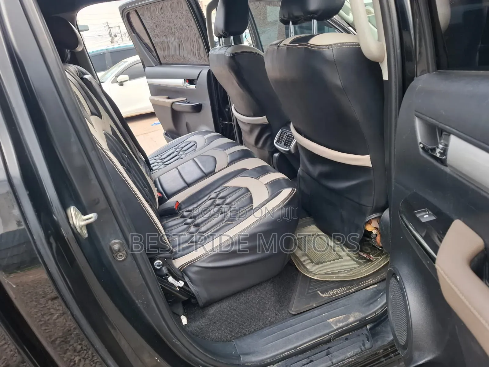 Toyota Hilux Revo Double Cab Deisel 2.8 AWD 2016 Black