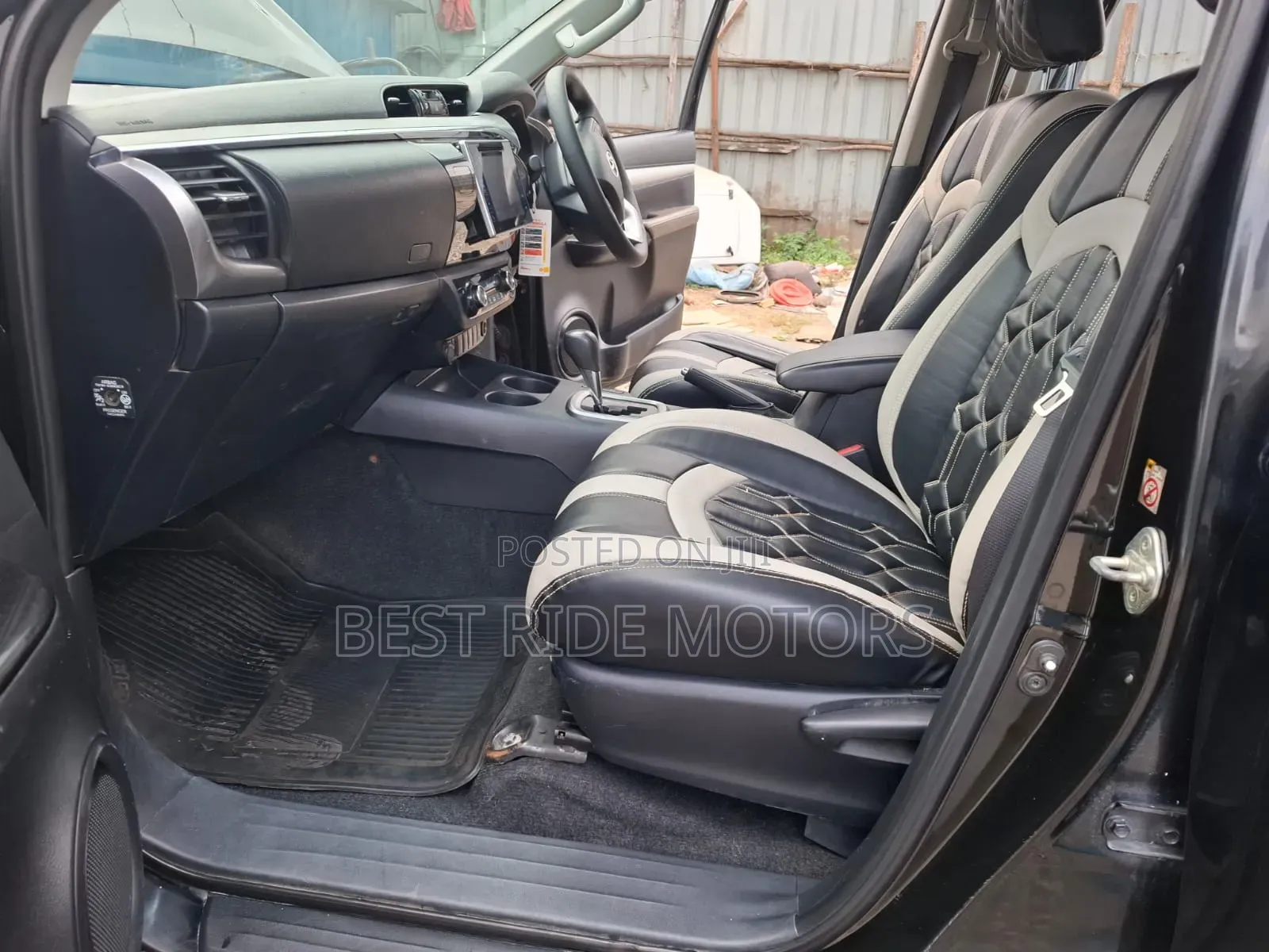 Toyota Hilux Revo Double Cab Deisel 2.8 AWD 2016 Black