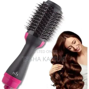 *One Step Hot Hair Dryer and Styler