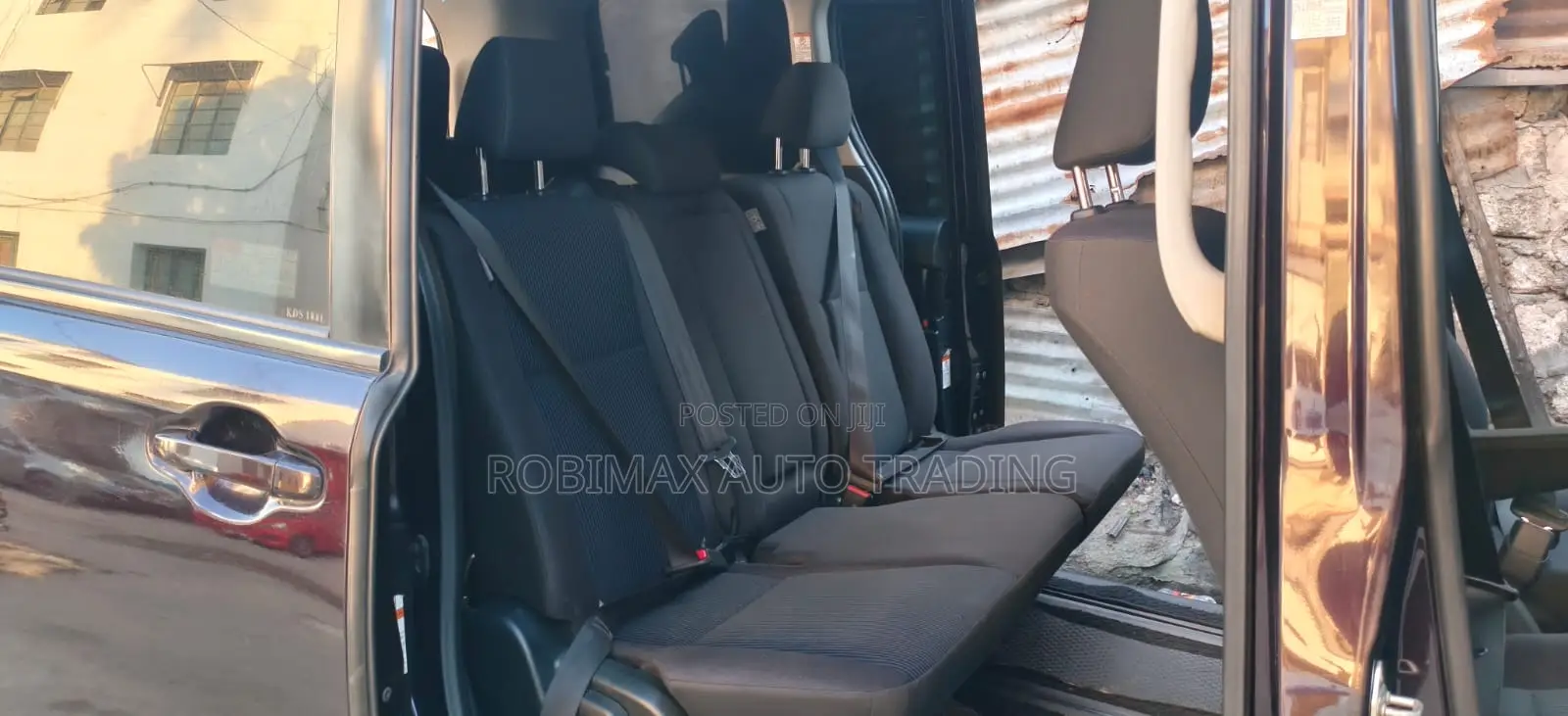 Toyota Noah 2018 Maroon