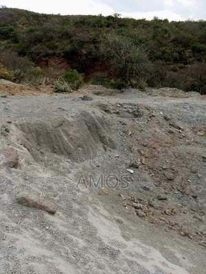 5acres Ndeiya Nguirubi Full of Sand Deposit Tested for 5yr Harvesting