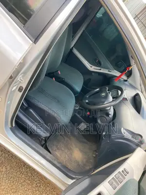 Toyota Vitz 2008 Silver