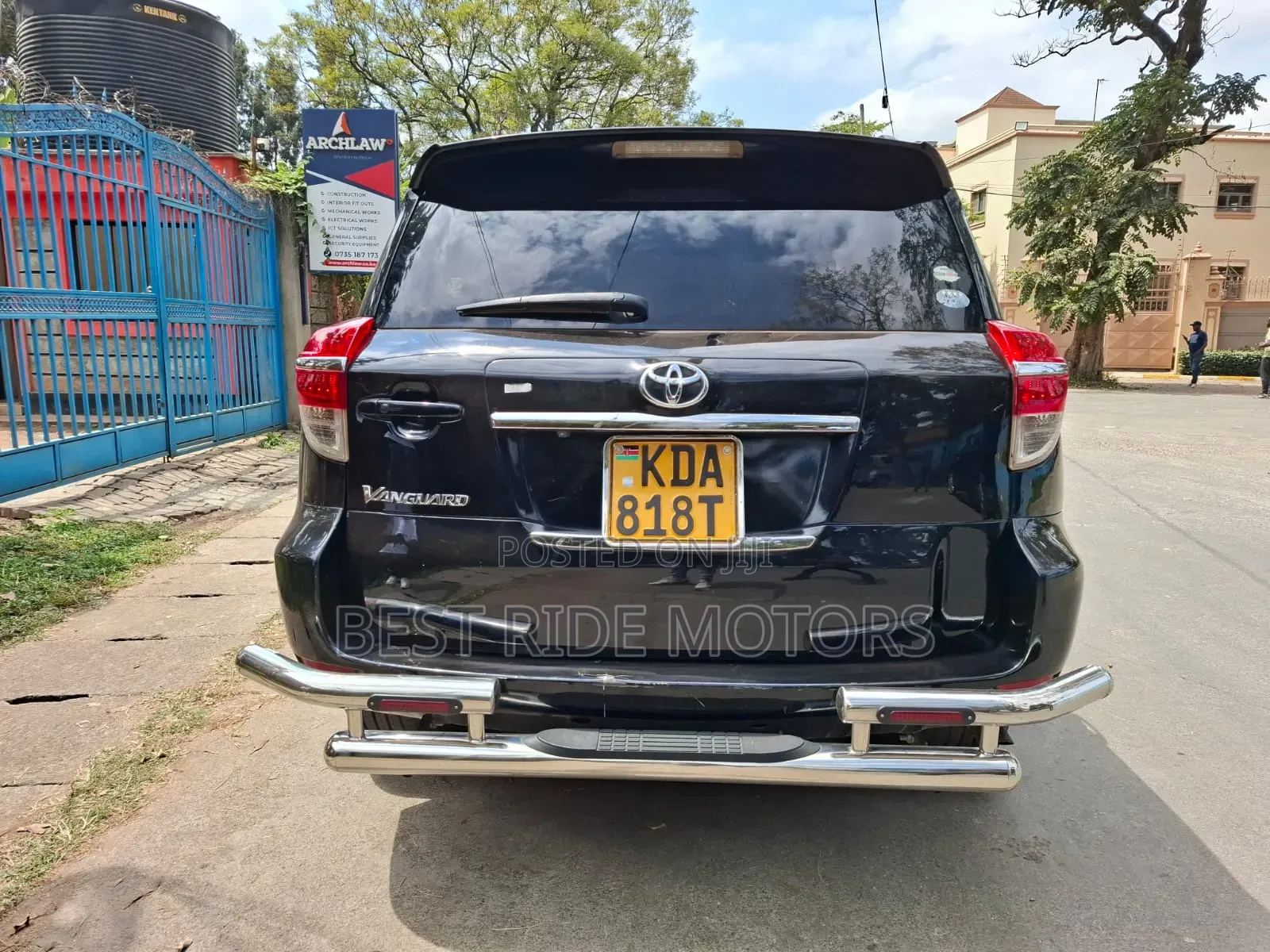 Toyota Vanguard 2013 Black