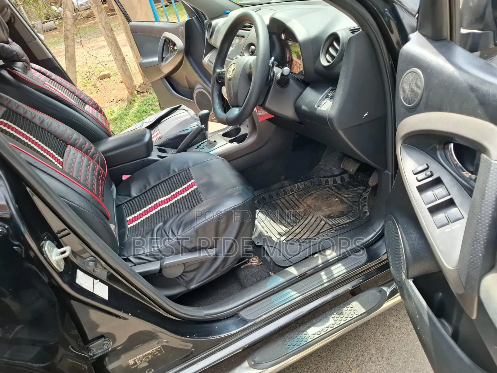 Toyota Vanguard 2013 Black