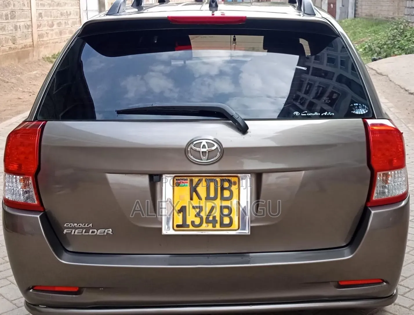 Toyota Corolla Fielder 2013 Beige