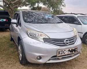 Nissan Note 2014 Silver