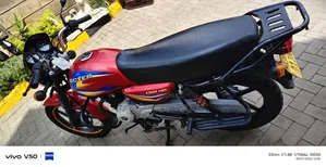 Bajaj Boxer 150 UG 2026 Red