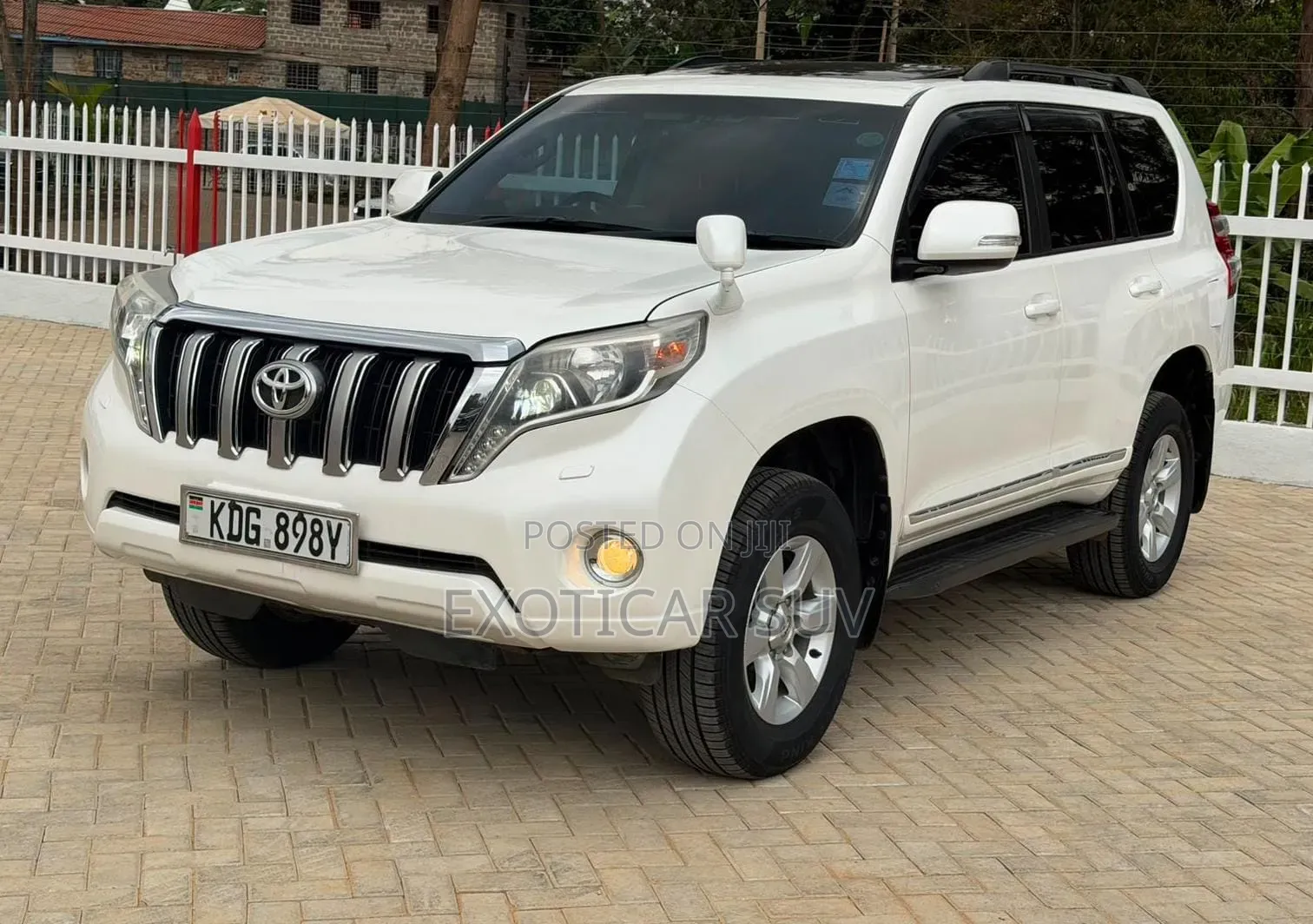 Toyota Land Cruiser 2016 Off white