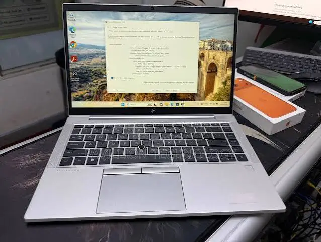 Laptop HP EliteBook 840 G8 16GB Intel Core i7 SSD 512GB