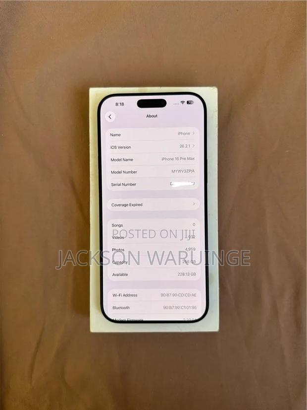 Apple iPhone 16 Pro Max 256 GB Black - thumbnail 3