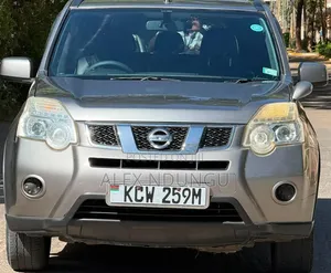 Nissan X-Trail 2012 Silver