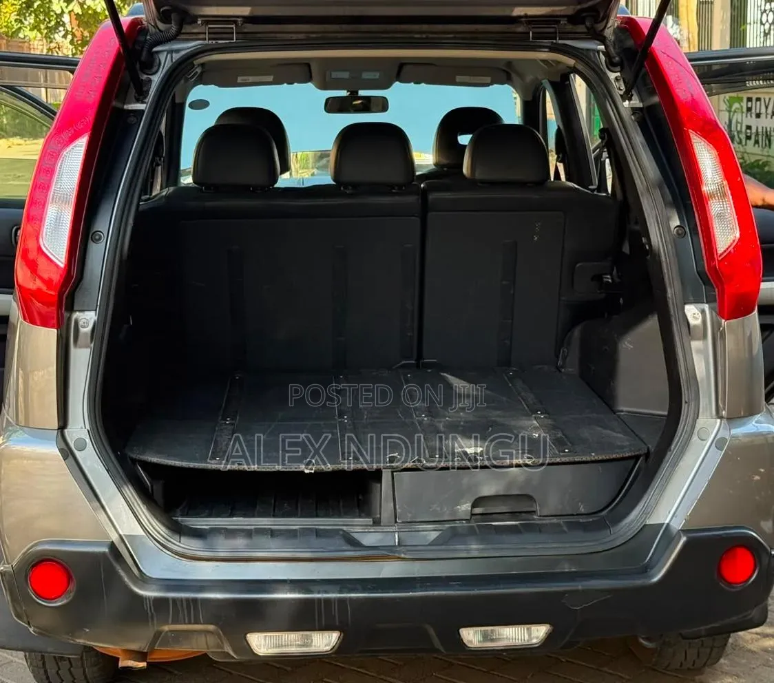 Nissan X-Trail 2012 Silver