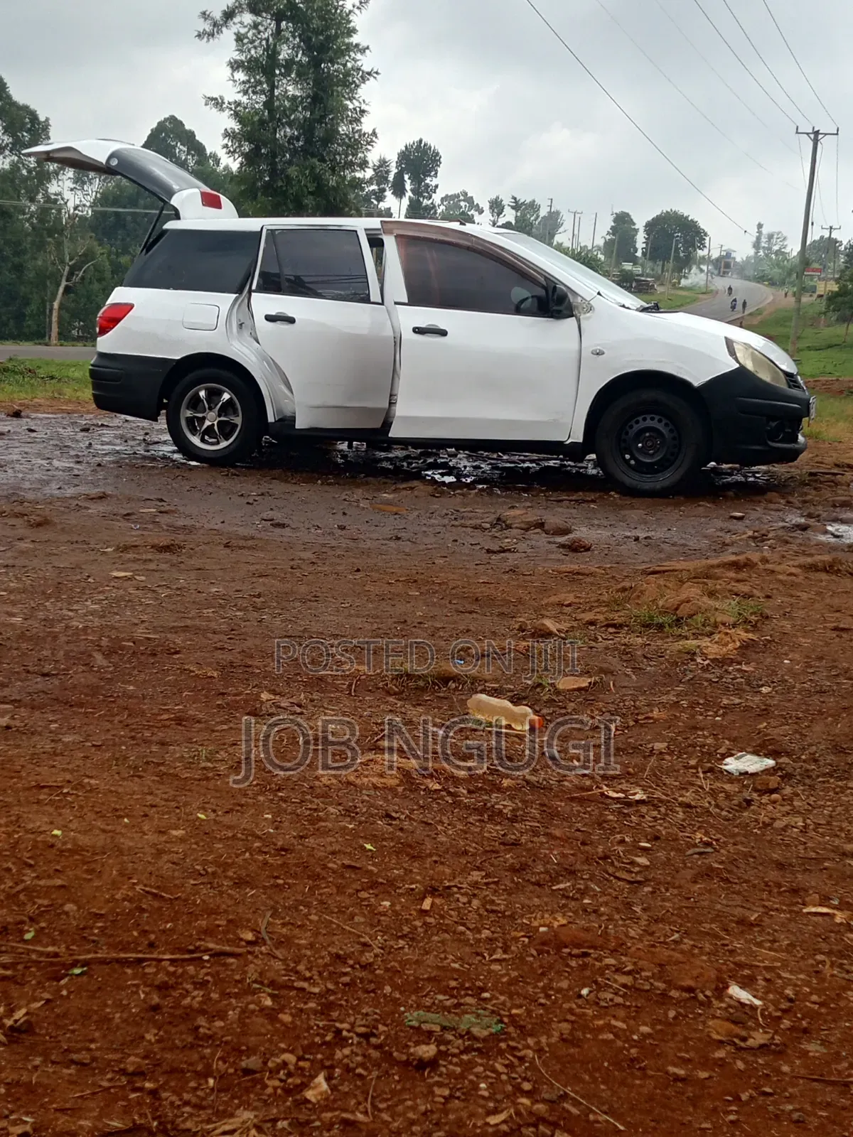 Nissan Advan 2014 White