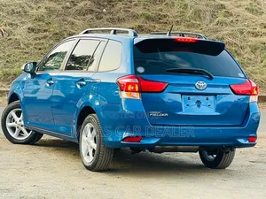 Toyota Corolla Fielder 2020 Blue