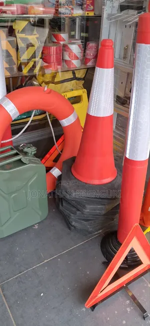 Safety Cone – High-Visibility Traffic Cone