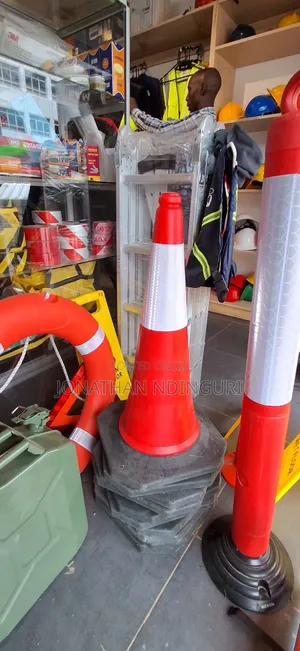 Safety Cone – High-Visibility Traffic Cone