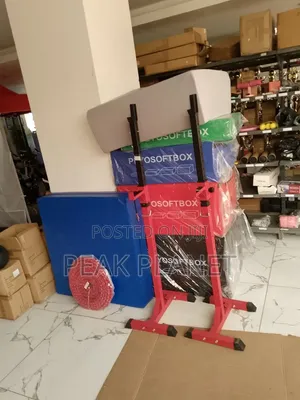 Commercial Grade Squat Rack – Weightlifting Equipment