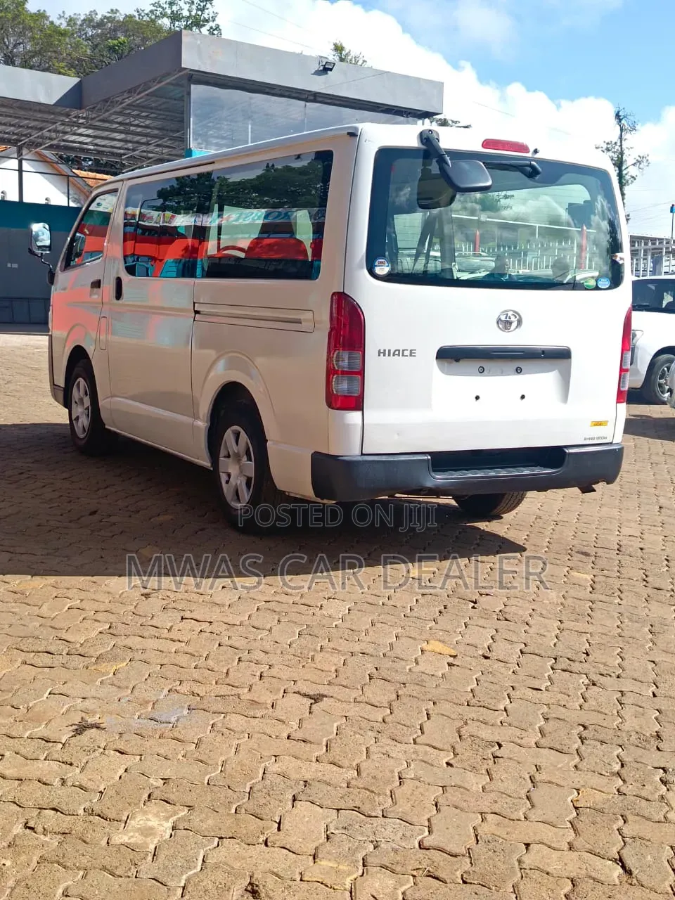 Toyota HiAce 2018 White