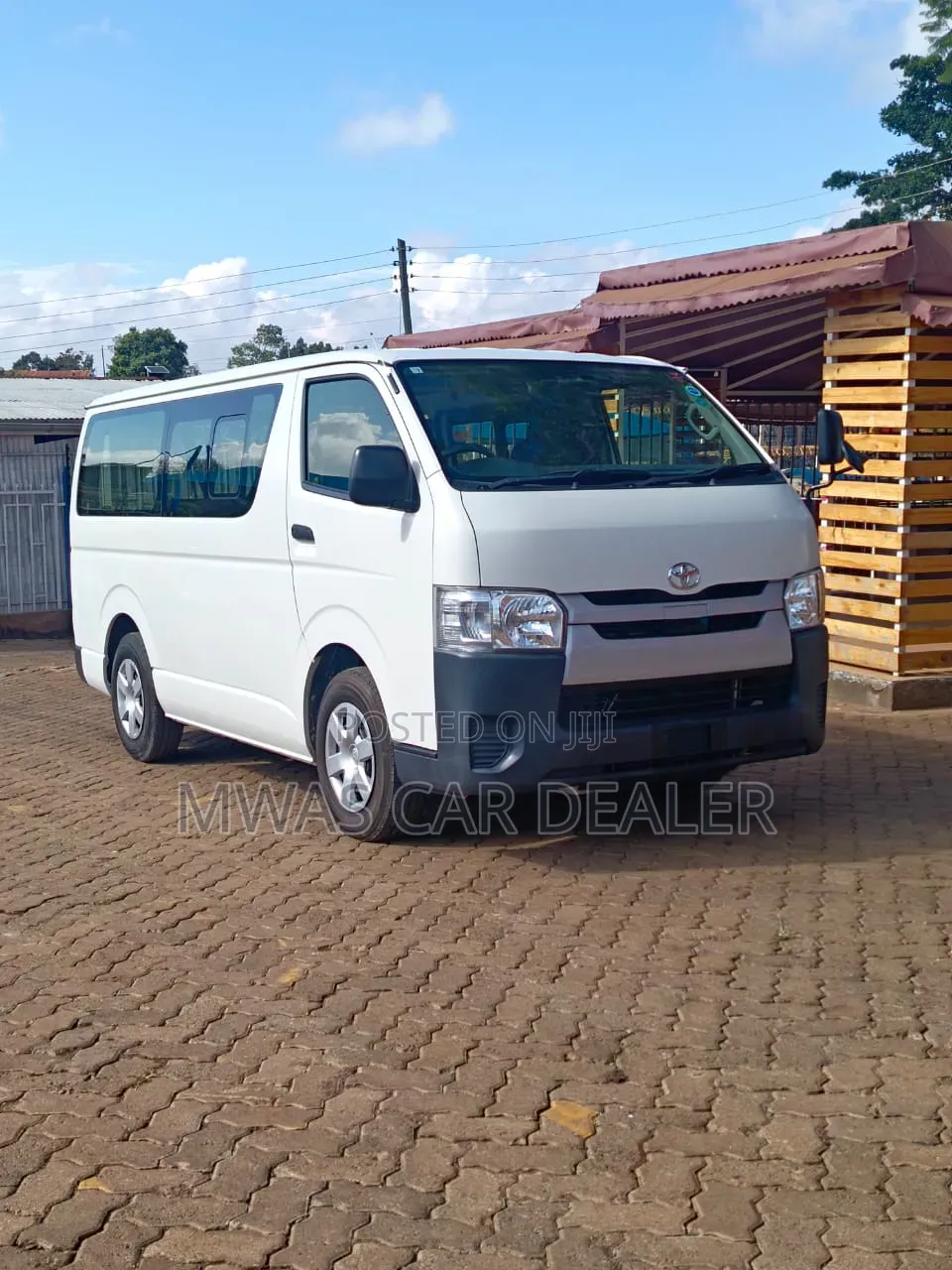 Toyota HiAce 2018 White